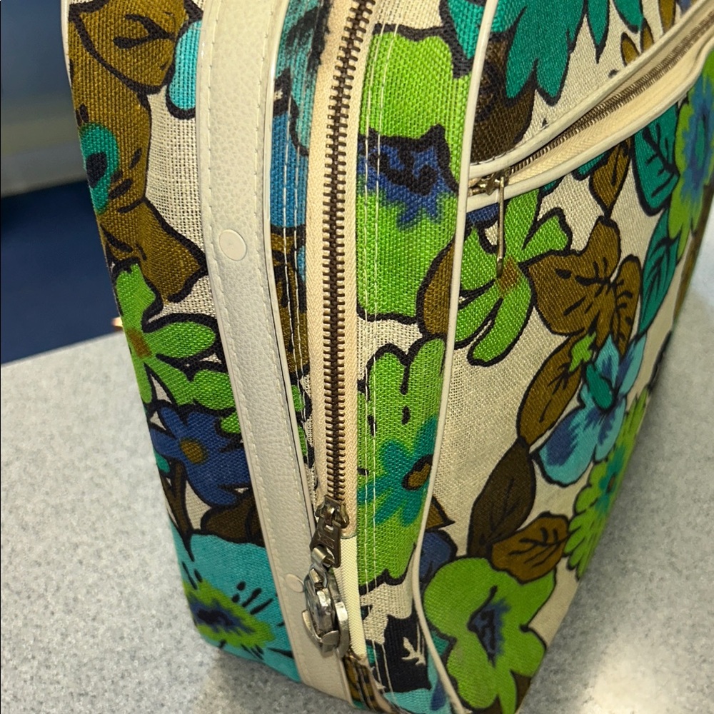 RARE VINTAGE Flower power Canvas TRAVEL WEEKENDER zippered top handle 70s Bag - Picture 7 of 9